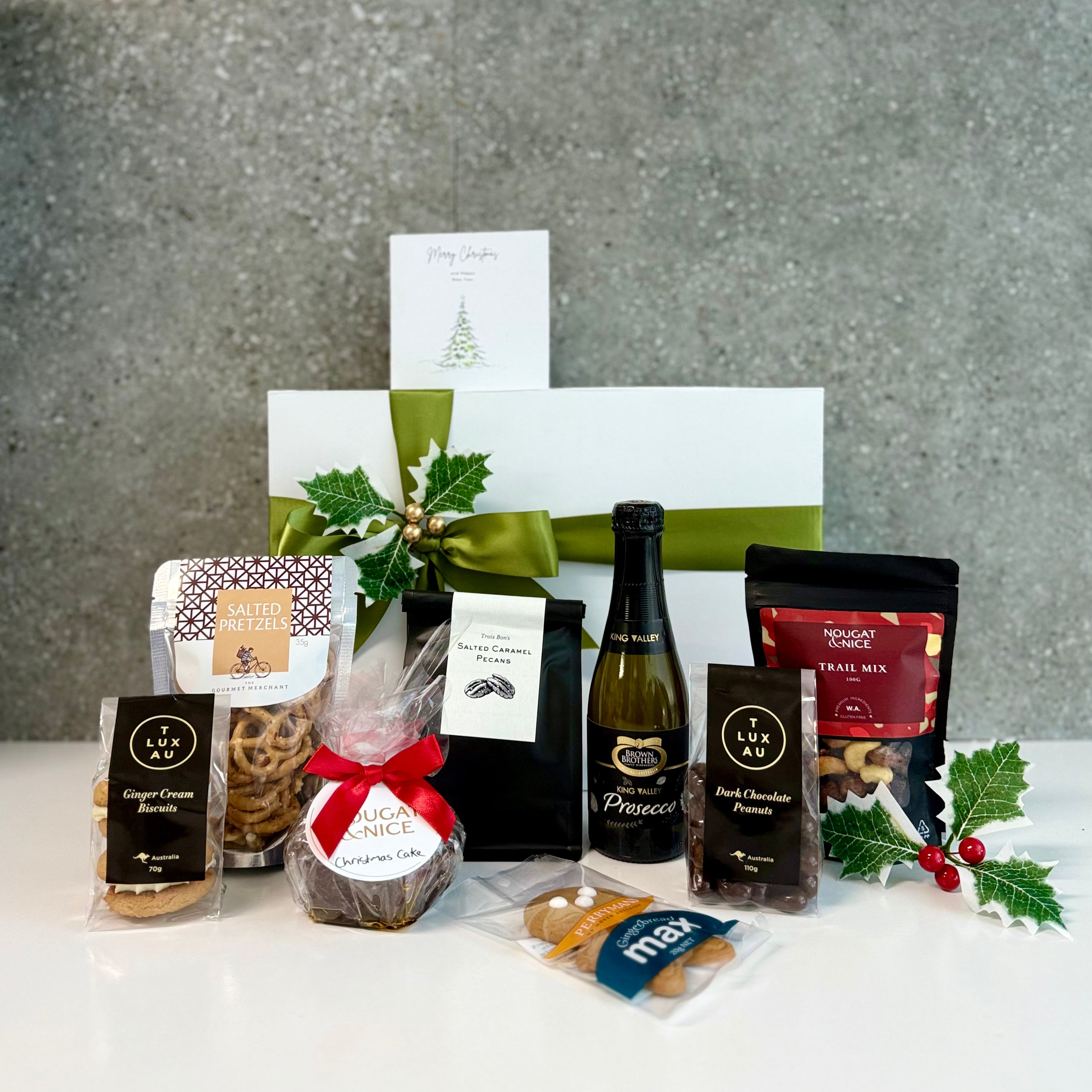 CHRISTMAS MIX GOURMET GIFT BOX
