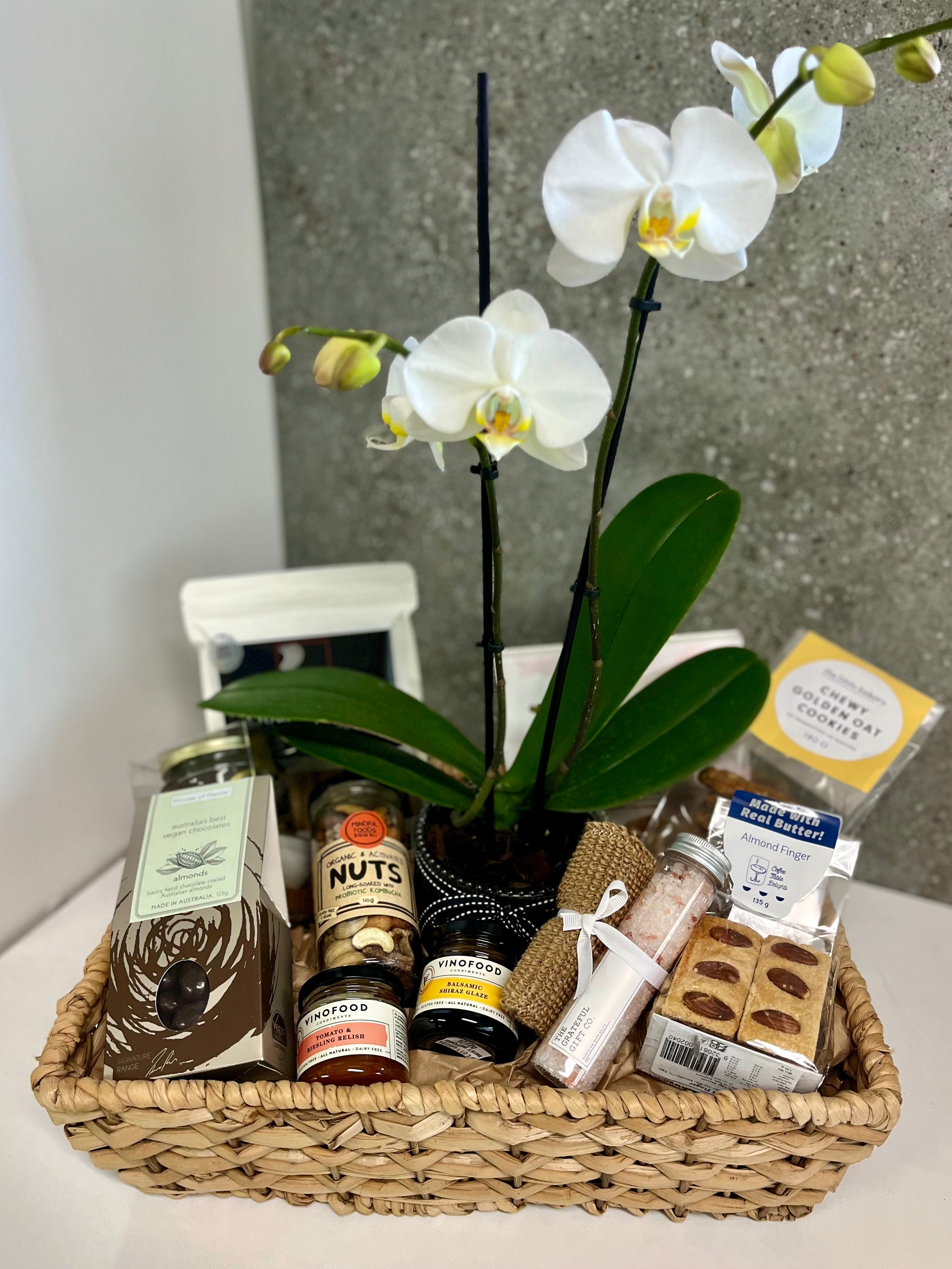ORCHID HAMPER BASKET