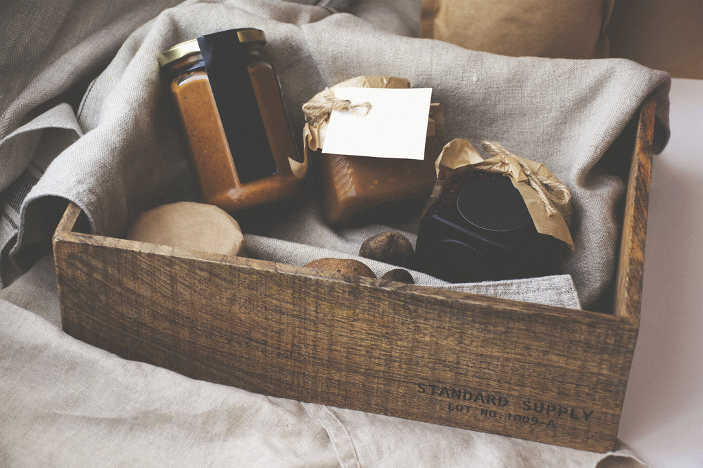 7 Things to Consider in Creating A Custom Gift Packaging Box
