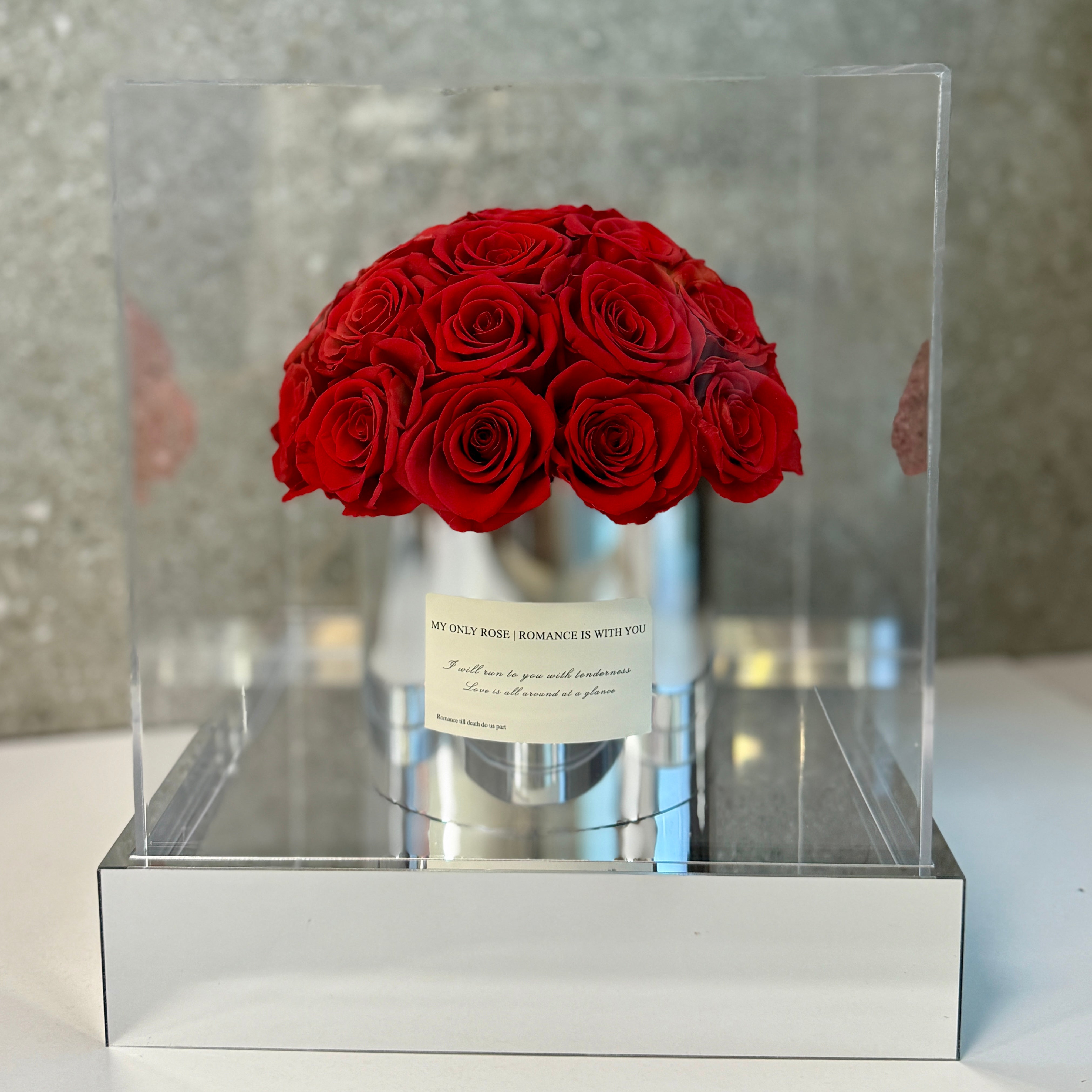FOREVER ROSE BOX IN RED