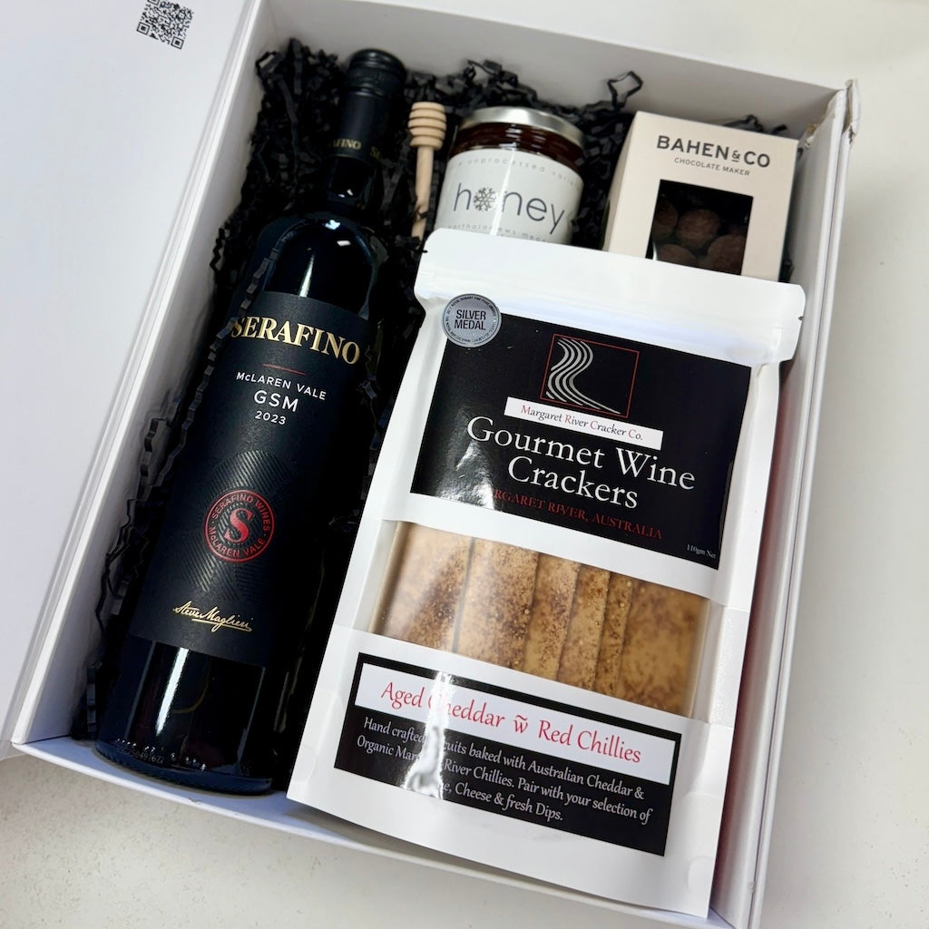 CHRISTMAS RED GIFT BOX