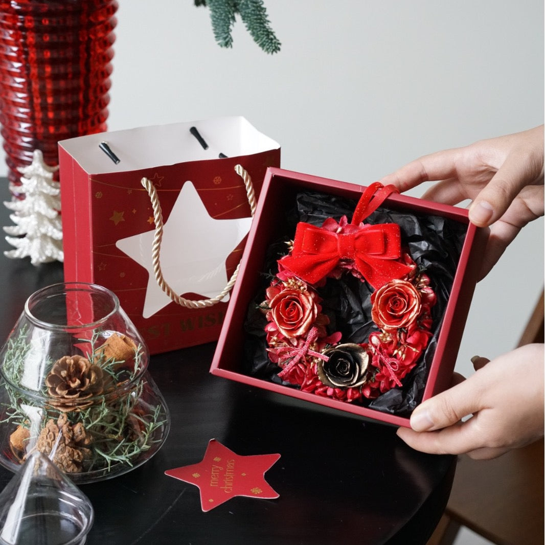 Christmas Wreath Pendant Preserved Flowers