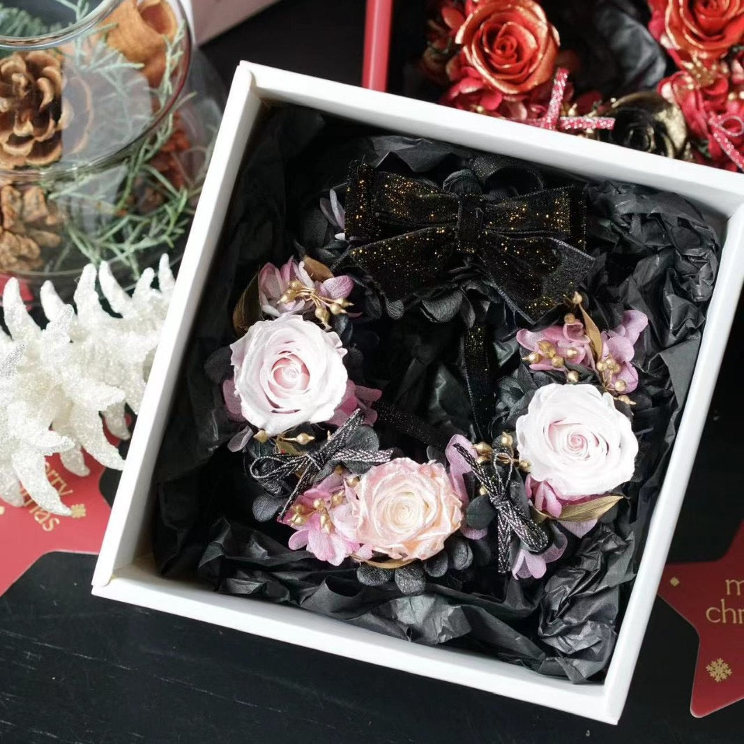 Christmas Wreath Pendant Preserved Flowers